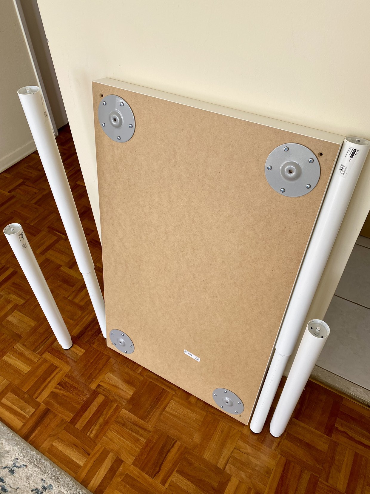 Table with adjustable legs (from IKEA) - photo 2