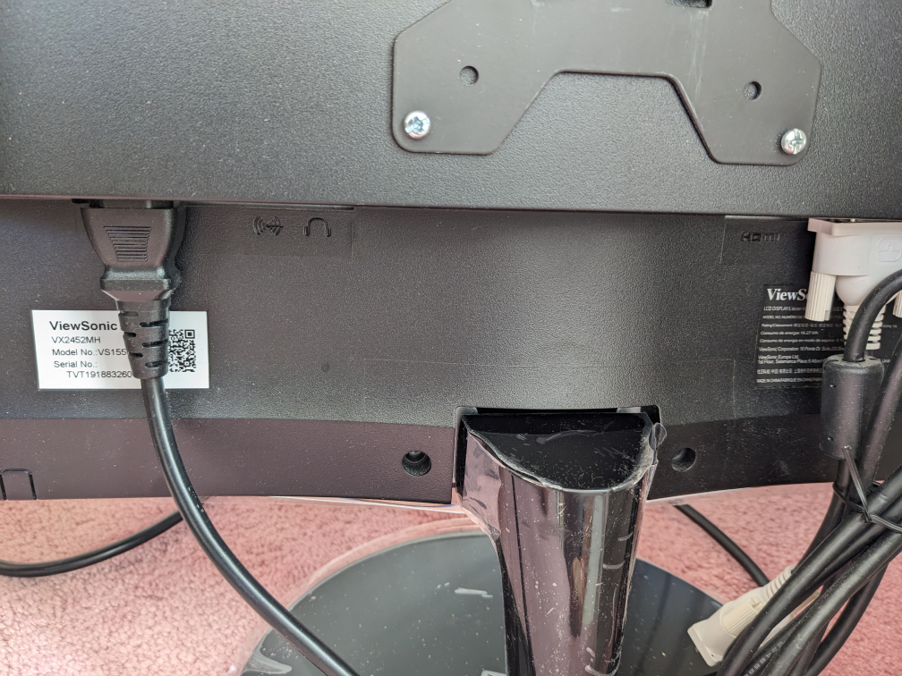 Viewsonic 24" monitors x 2 + 40cm monitor holder image indicator(3)