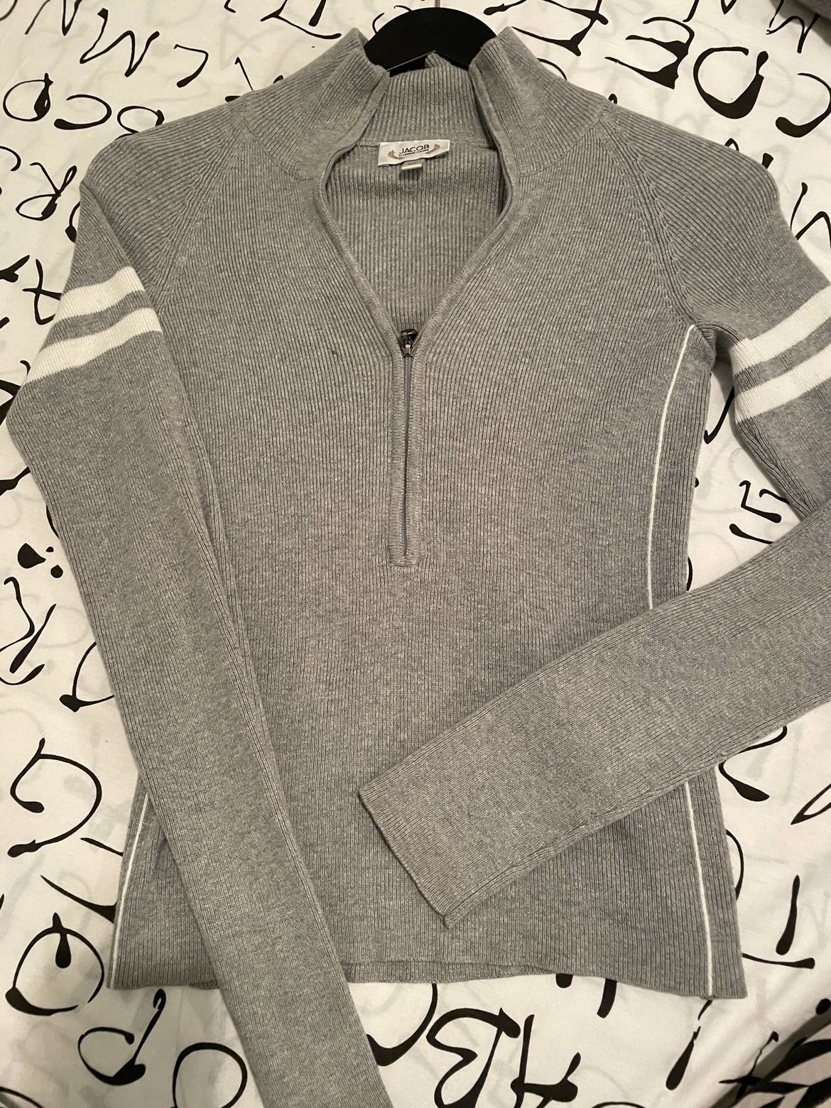 White jacket vest ❄️ image indicator(4)