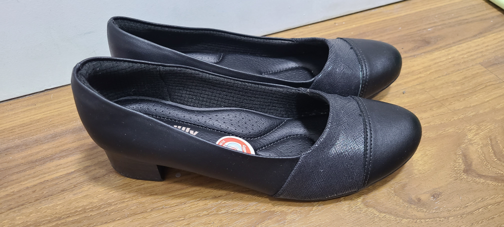 Women's comfort shoe image indicator(5)