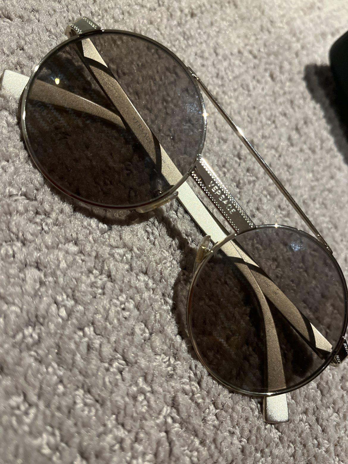 Versace Round Sunglasses with case - photo 3