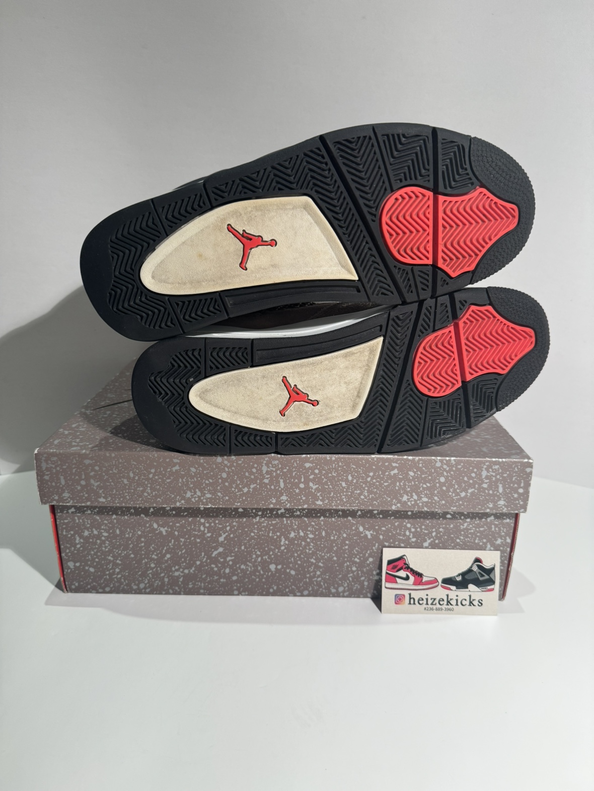 Air Jordan 4 Taupe Haze size 10 image indicator(5)