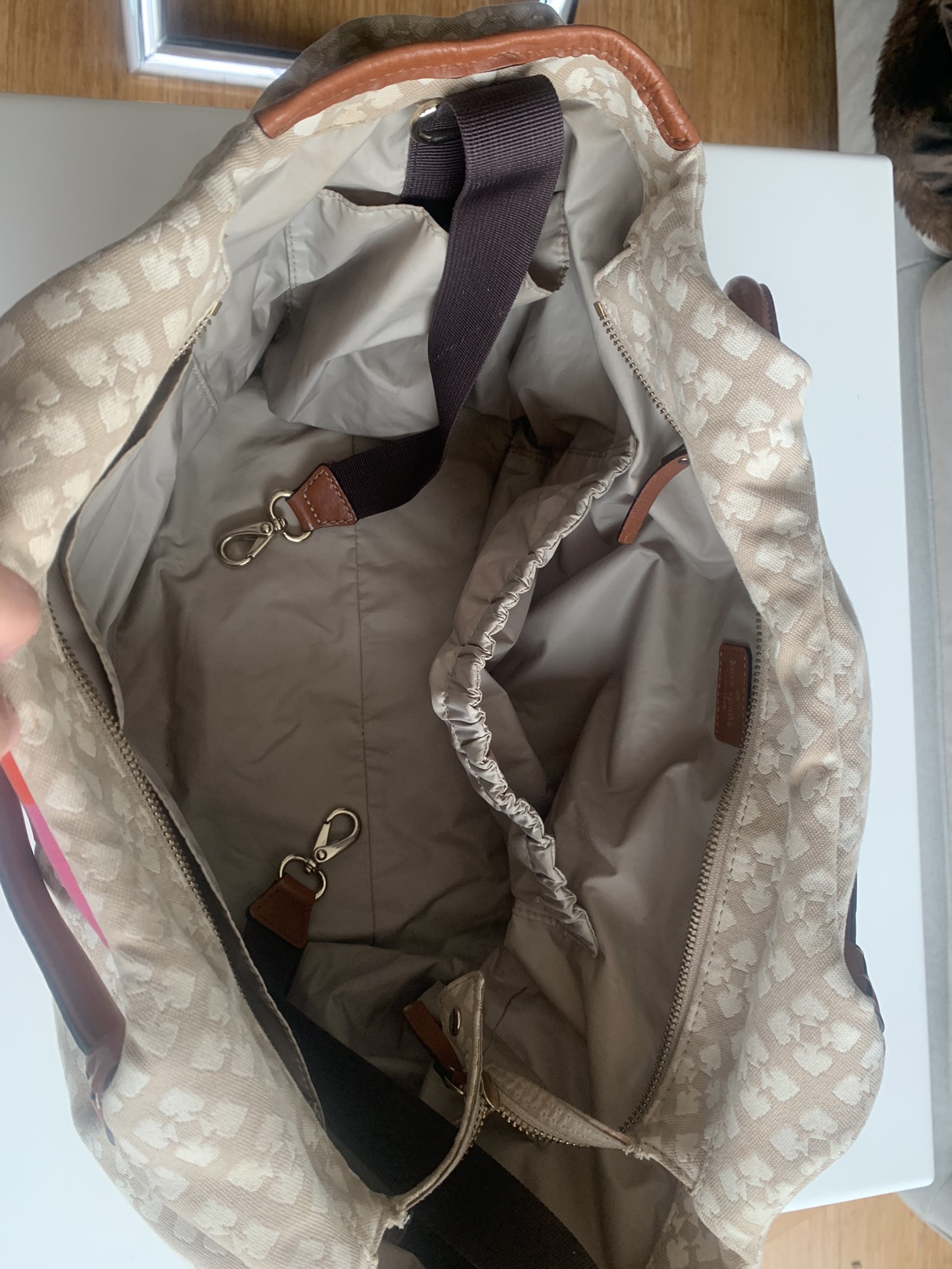 Kate Spade purse image indicator(2)