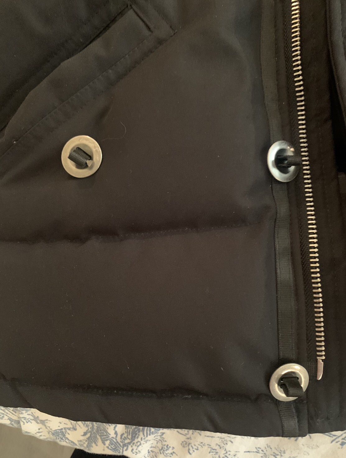 Moose knuckles women size S removable hood downtown image indicator(4)