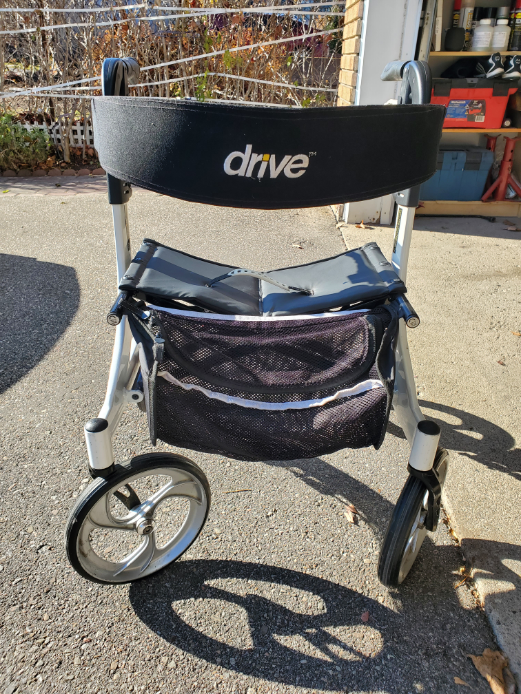rollator walk aid - photo 2