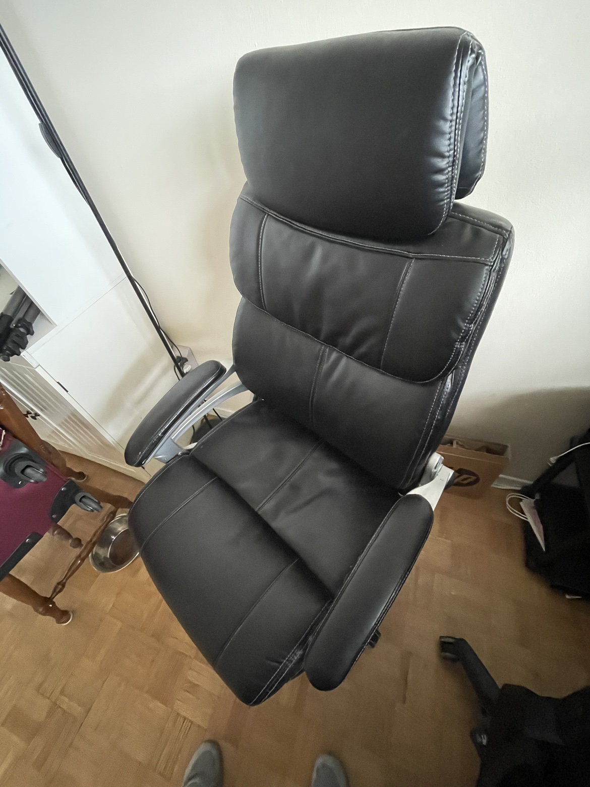Comfortable Office Chair (Cash only) - photo 3