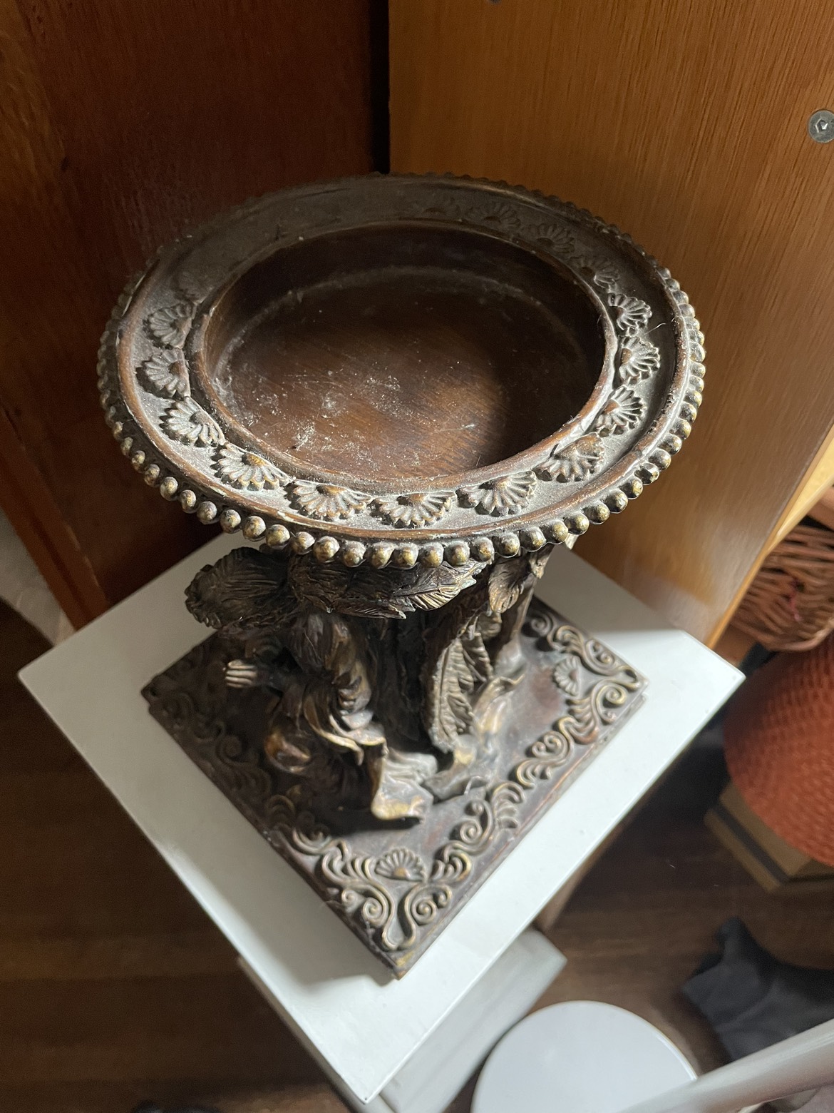 Candle stand with angels image indicator(2)