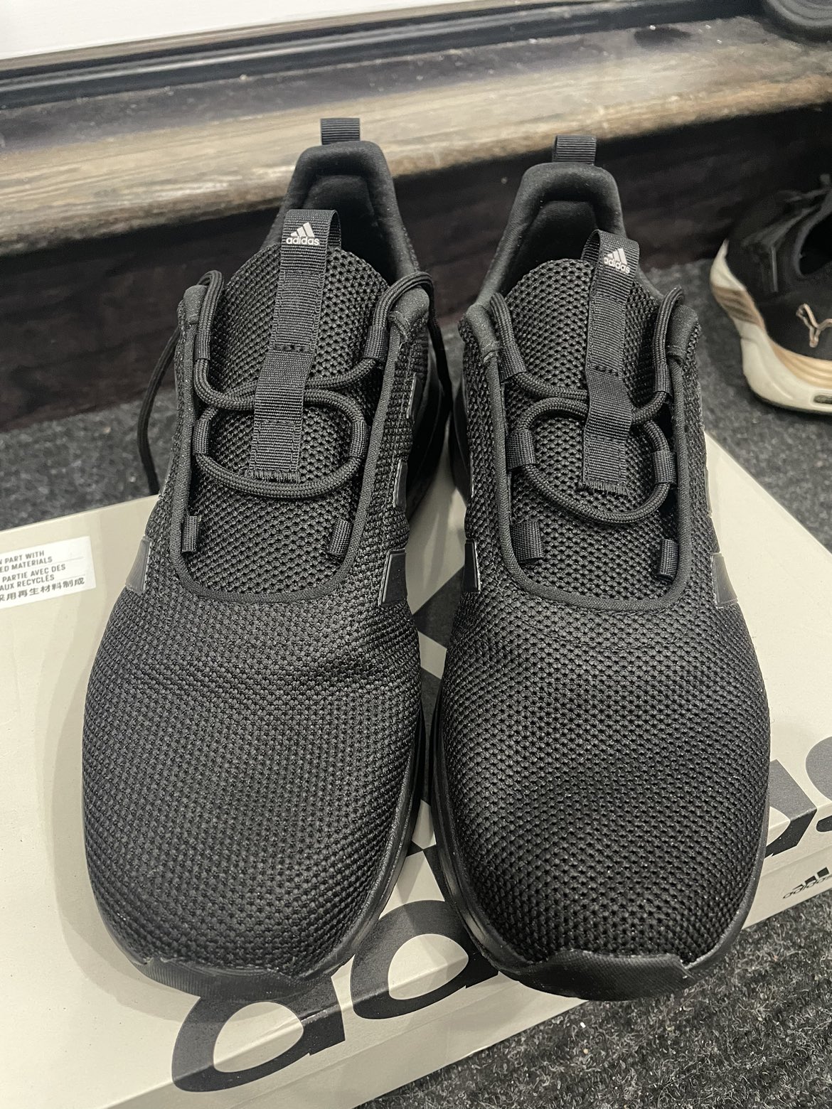 Adidas Racer Black Running shoes US6.5 image indicator(3)