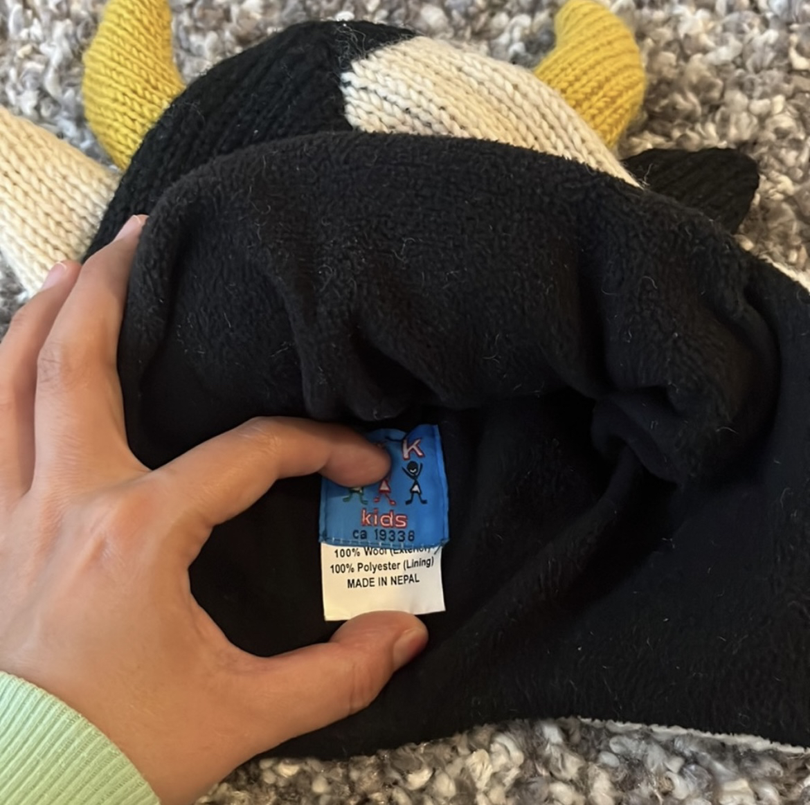 Kids wool winter hat image indicator(2)