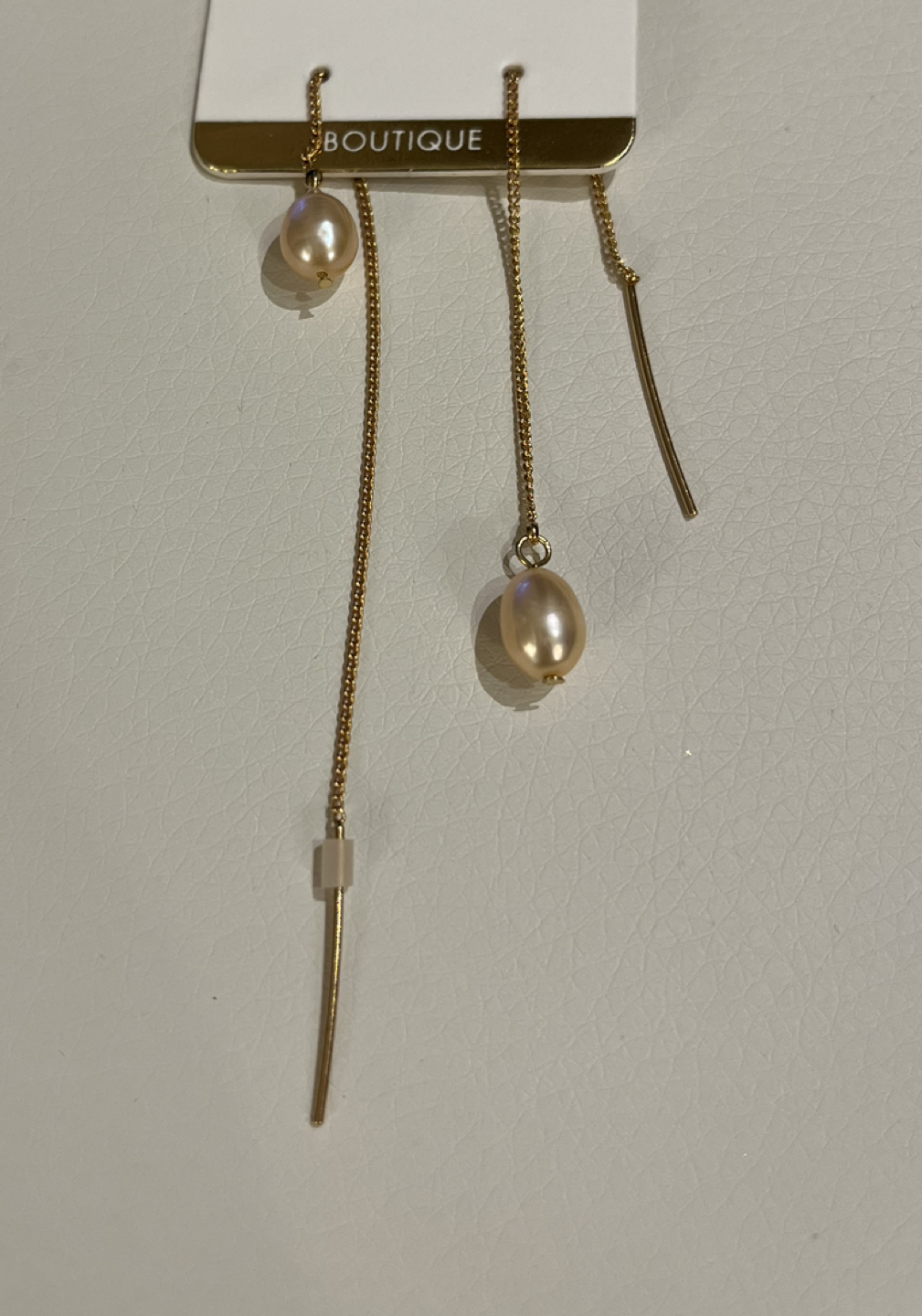 Freshwater pearl earrings image indicator(2)