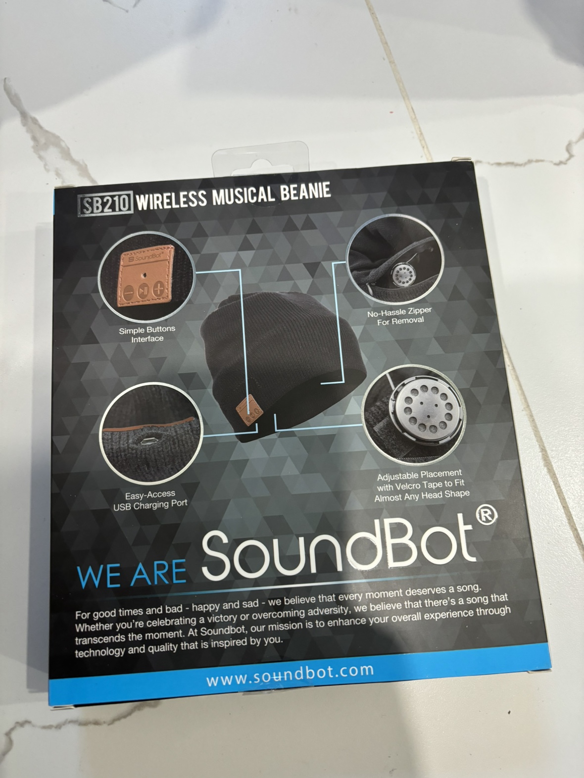 🏒BNIB black beanie with wireless earphones and mic - photo 2
