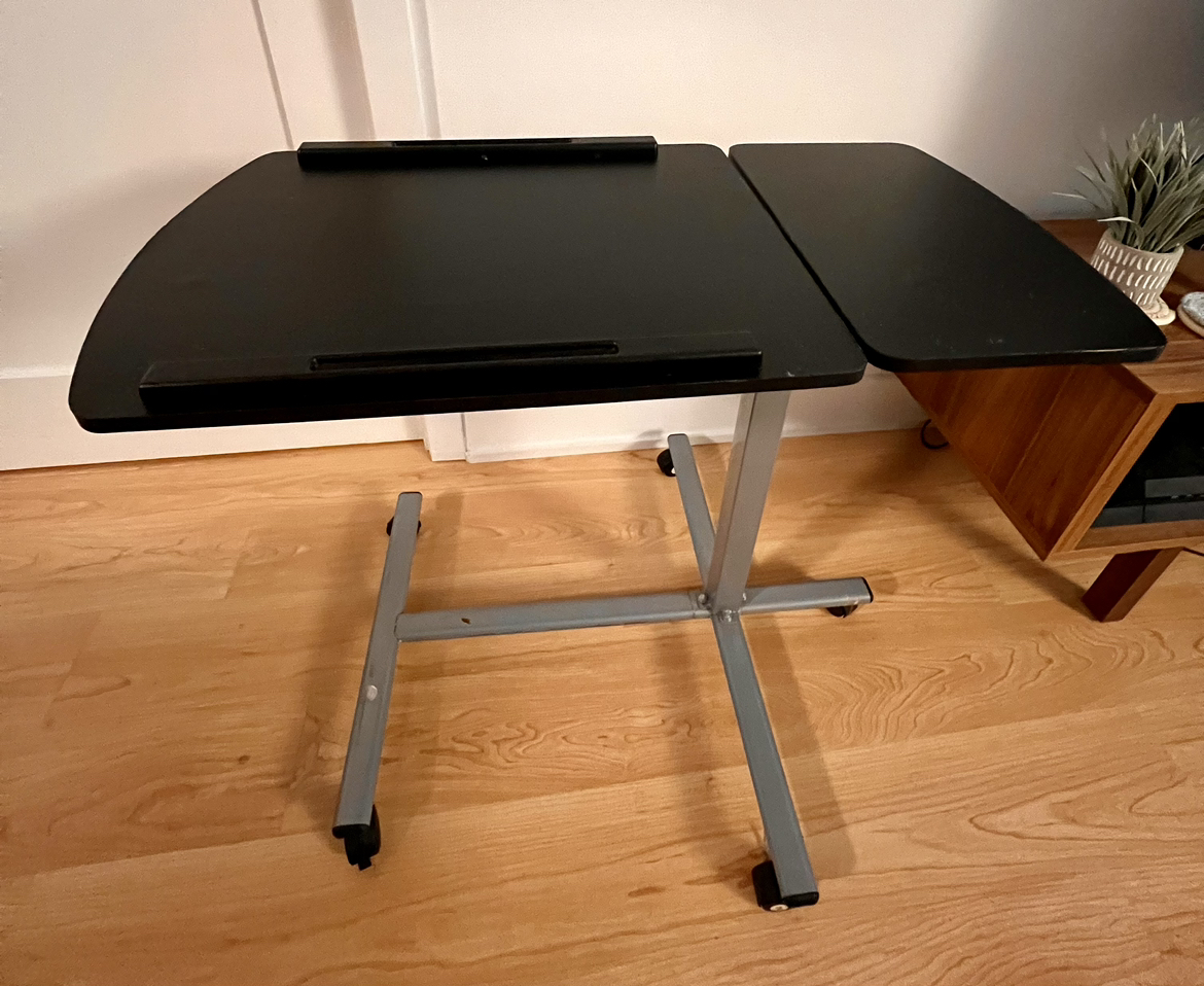 Adjustable table for laptop/work/snacks or side table - photo 2