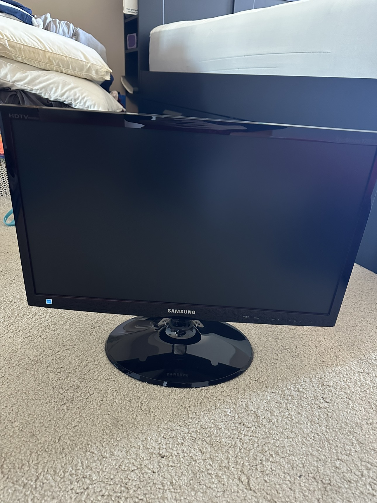 Samsung T22B350ND 21.5" LED HDTV Monitor - photo 2