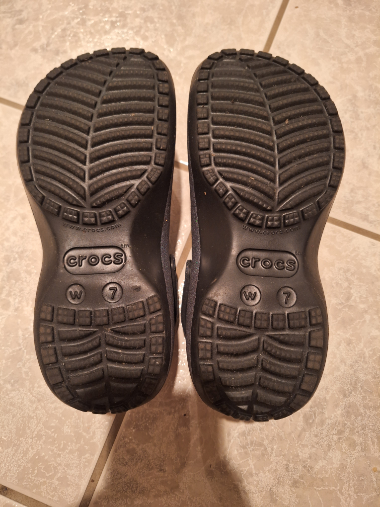 Brand New Glitter Crocs - photo 3