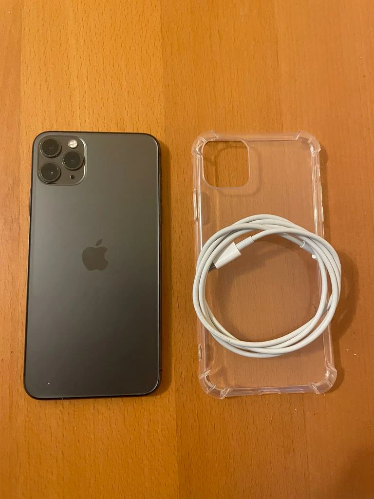 iPhone 11 Pro Max mint condition - photo 2