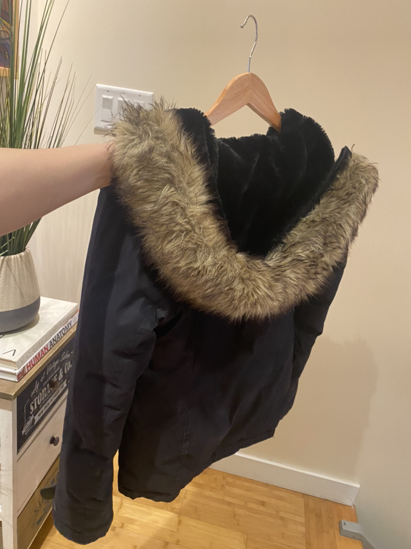 Aritzia winter jacket waterproof image indicator(6)