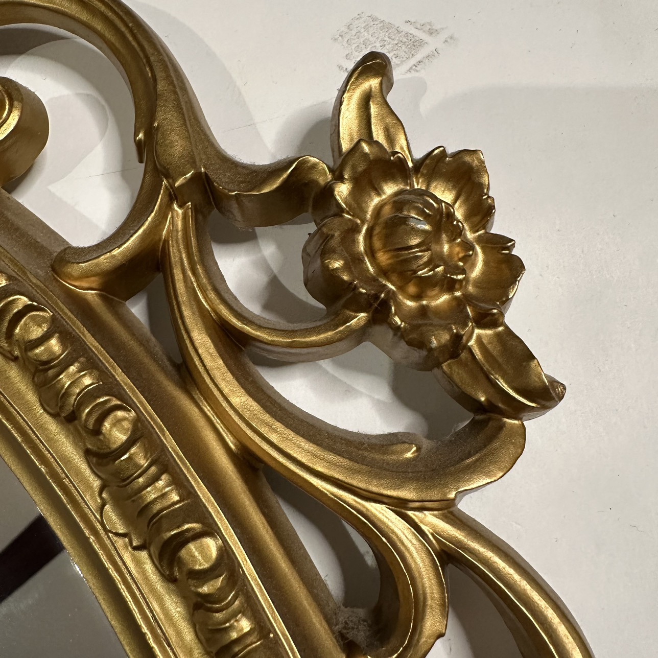 Vintage Syroco Gold Ornate Wall Mirror 29” x 19” - photo 3
