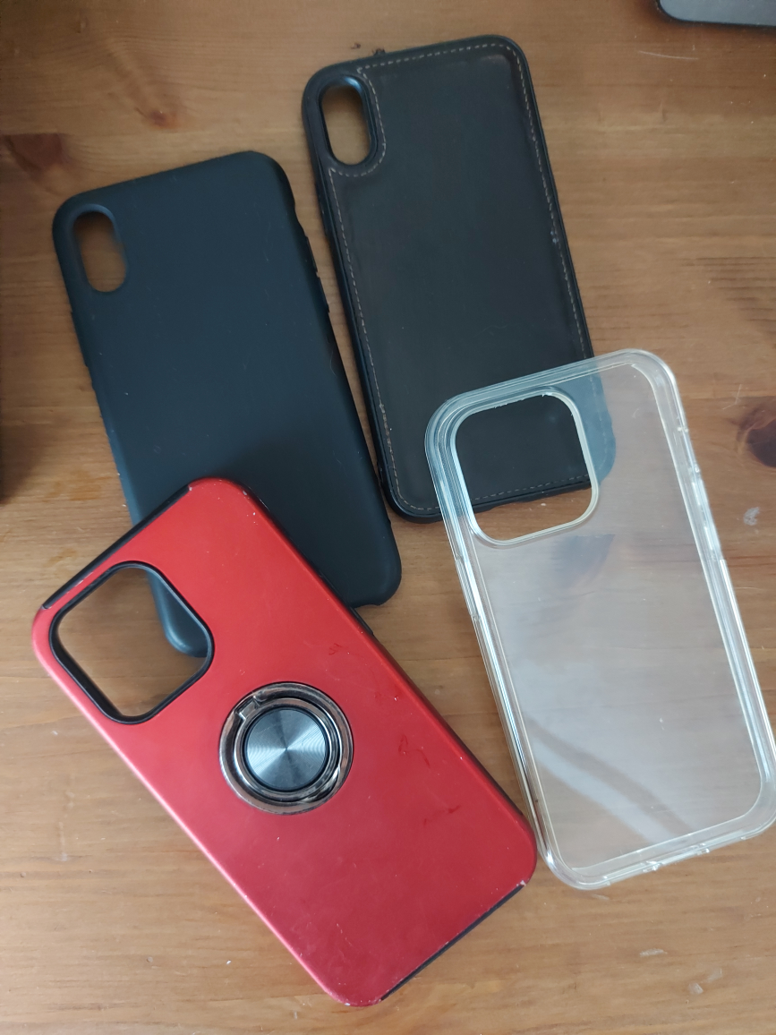4 Cellphone cases #freecycle thumbnail