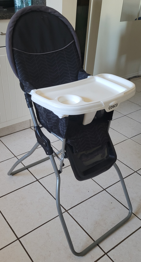 high chair - photo 2