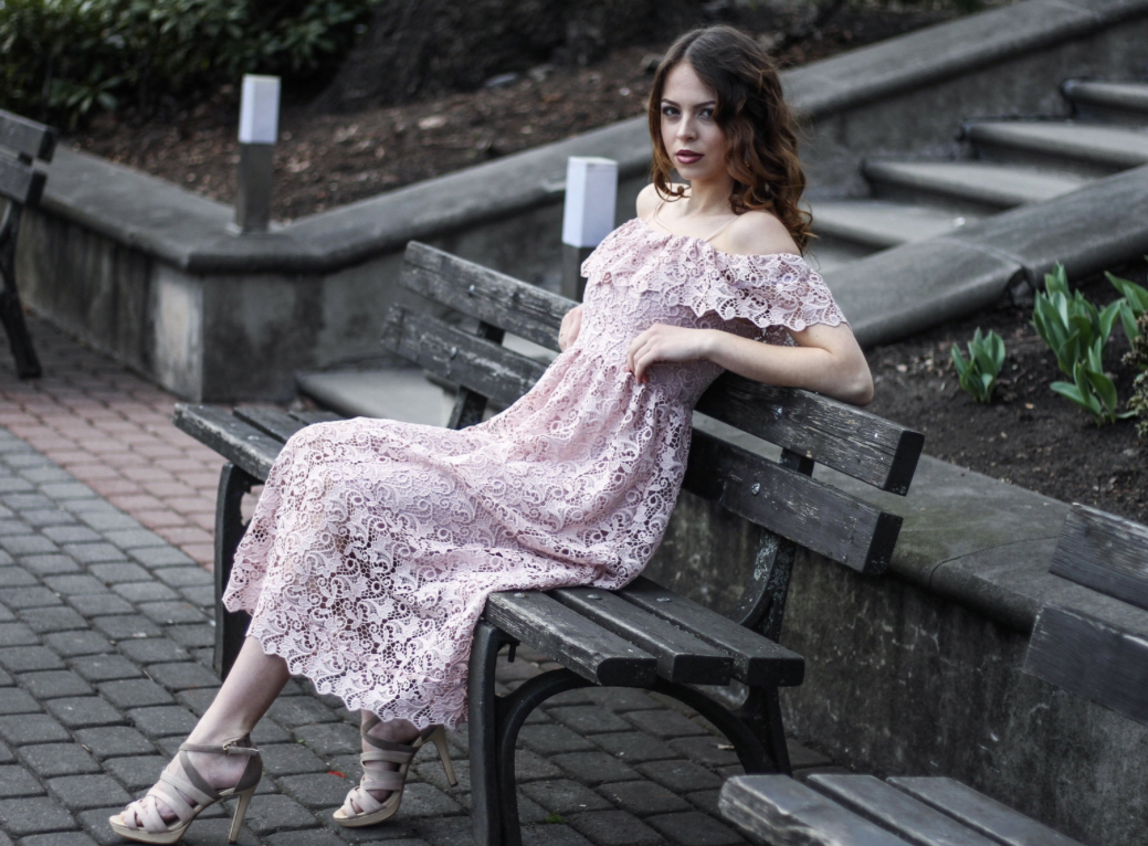 H&M Off-the-shoulder blush lace dress sz 6 - photo 3