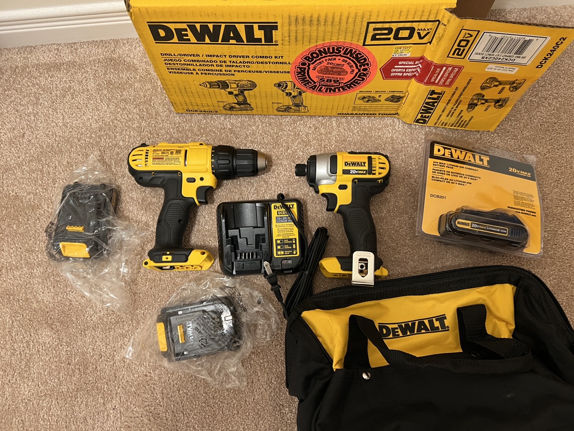 35% off DeWALT Drill/Driver/Impact Driver Combo Kit