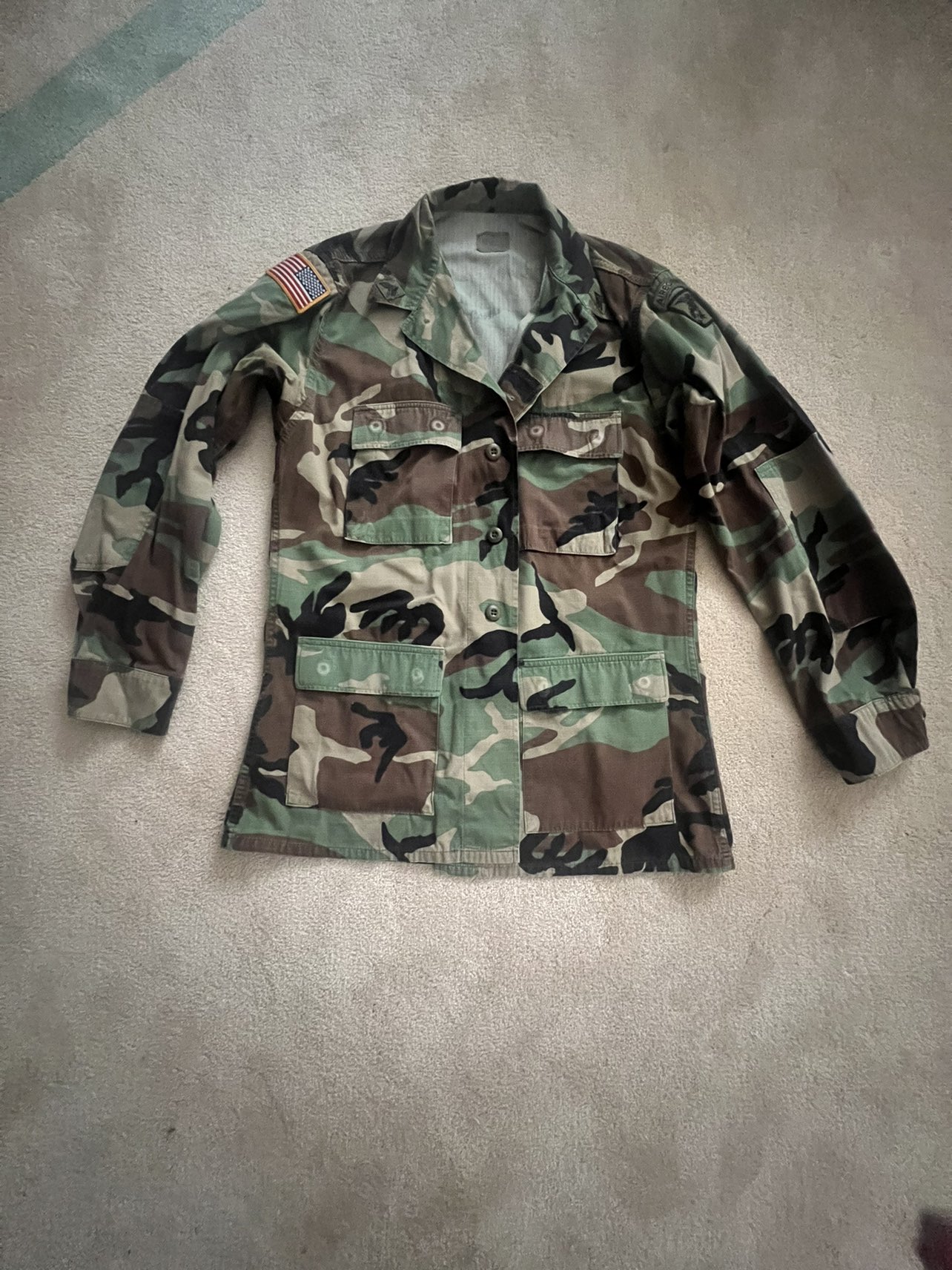 Men’s shirt Size Medium long thumbnail