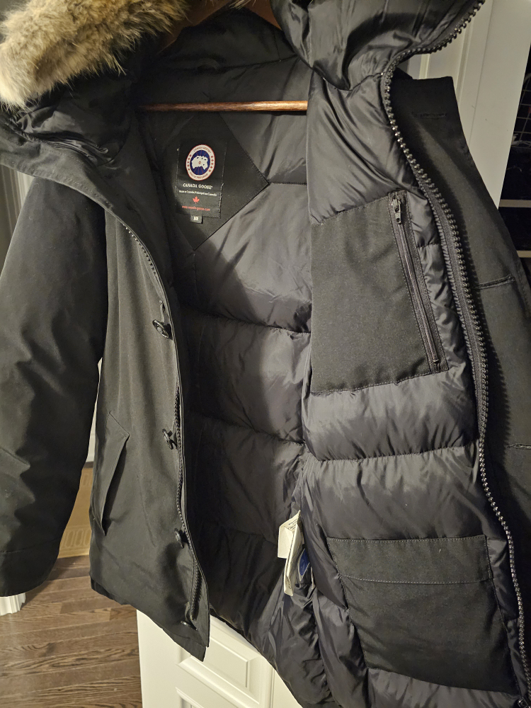 Canada Goose mid-length Men's Jacket - photo 3
