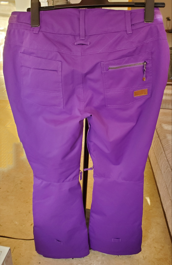 ROXY Snow Pants *NEVER WORN* - photo 2
