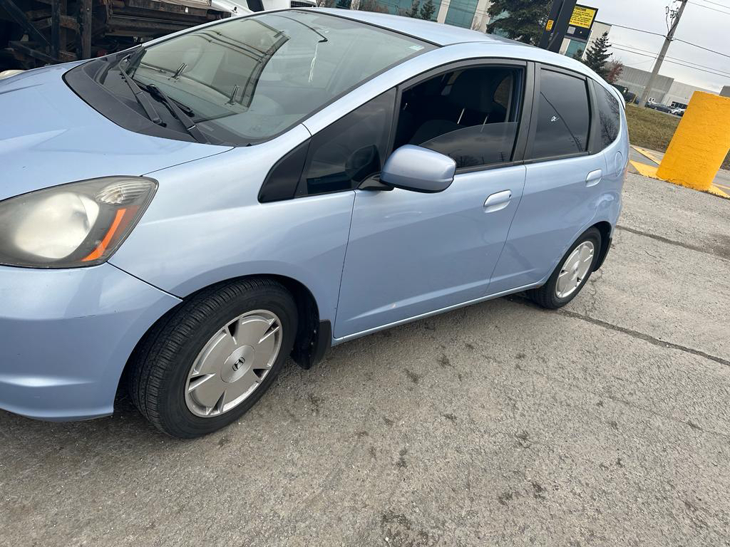 2009 honda fit Lx - photo 2