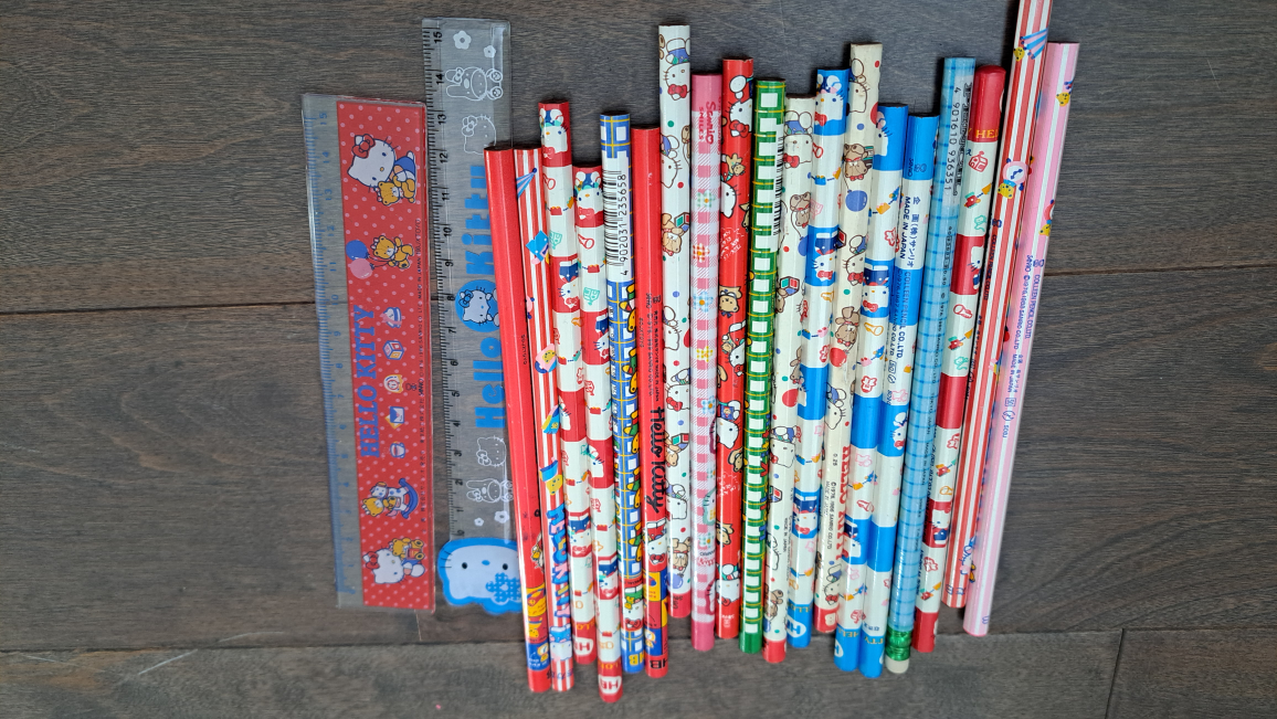 Sanrio Hello Kitty Vintage Pencils and Rulers - photo 2