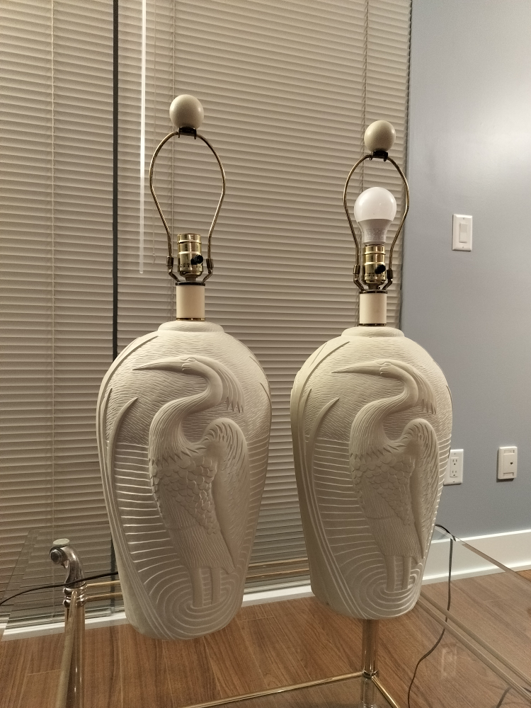 Two Table Lamps image indicator(2)