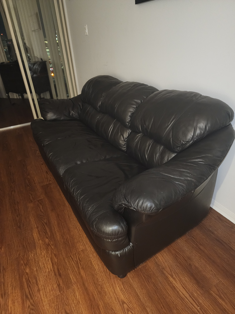 LEATHER COUCH - photo 2