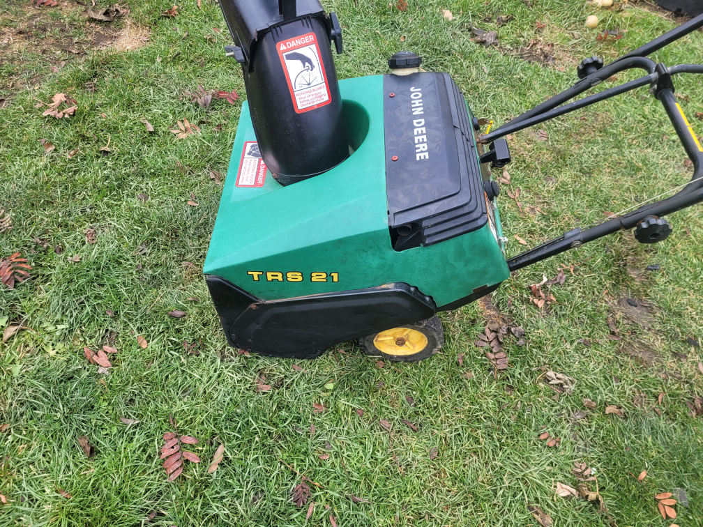 john deere snowblower - photo 3