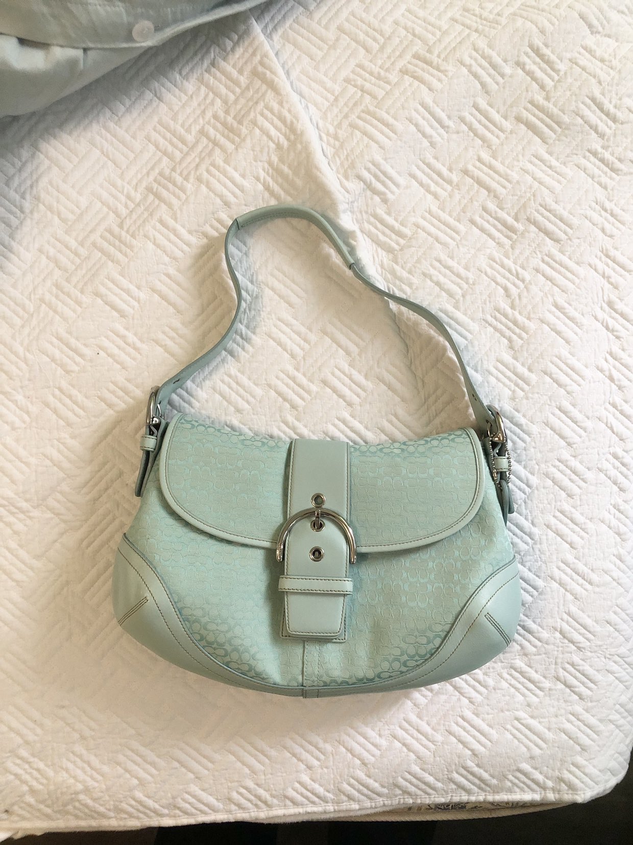 RARE Authentic Coach Y2K Soho Hobo Shoulder Bag in Mint thumbnail