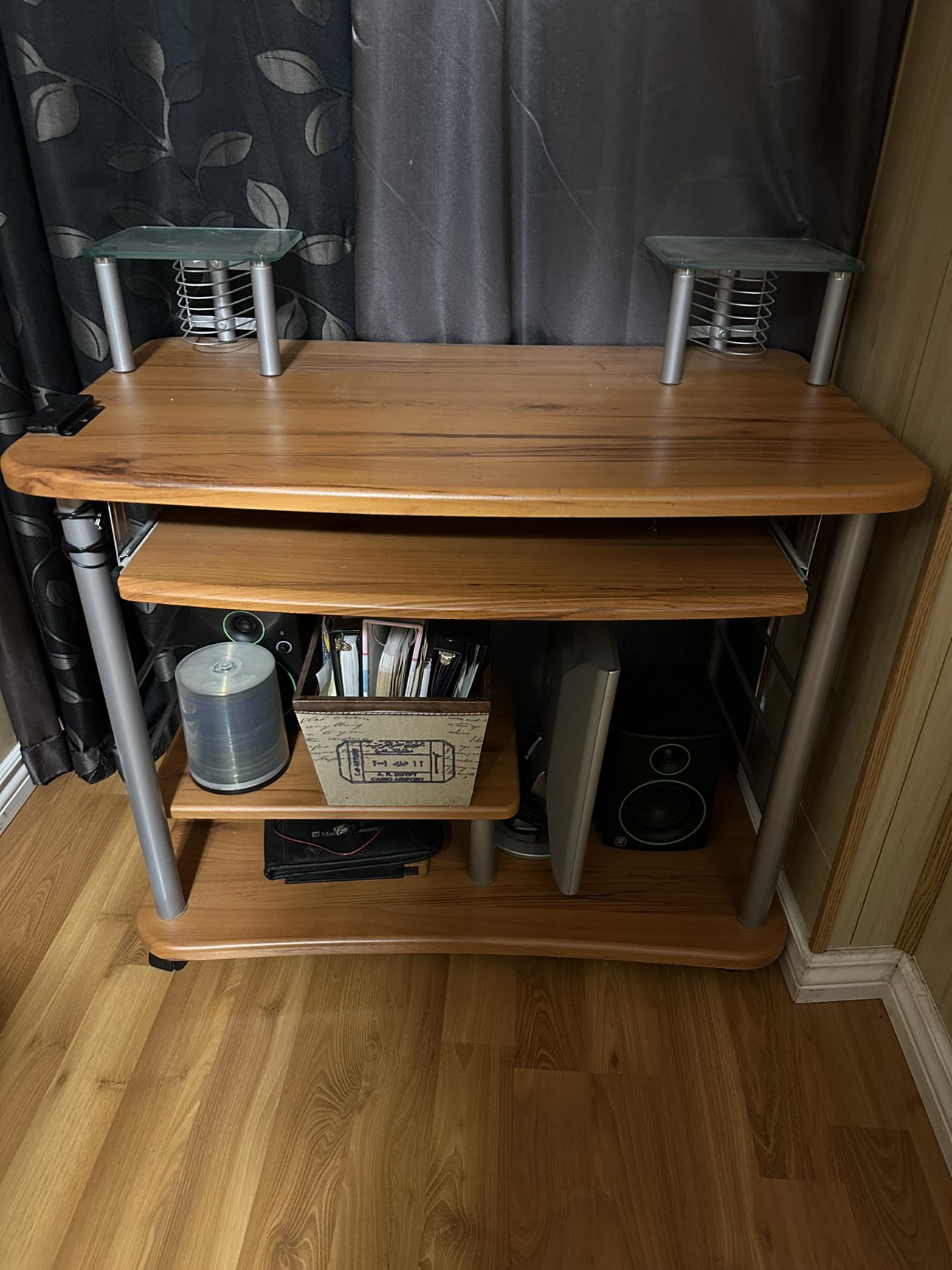 Compact Computer Desk
