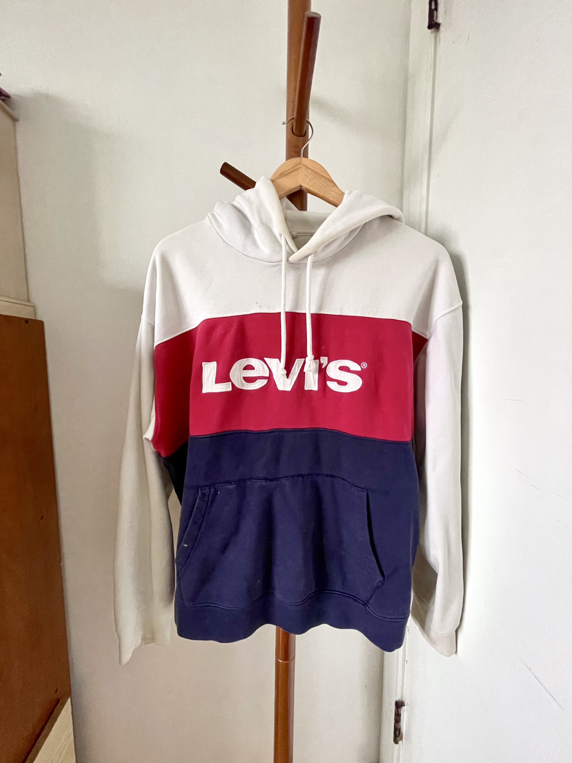 100% Cotton LEVI’S Hoodie thumbnail