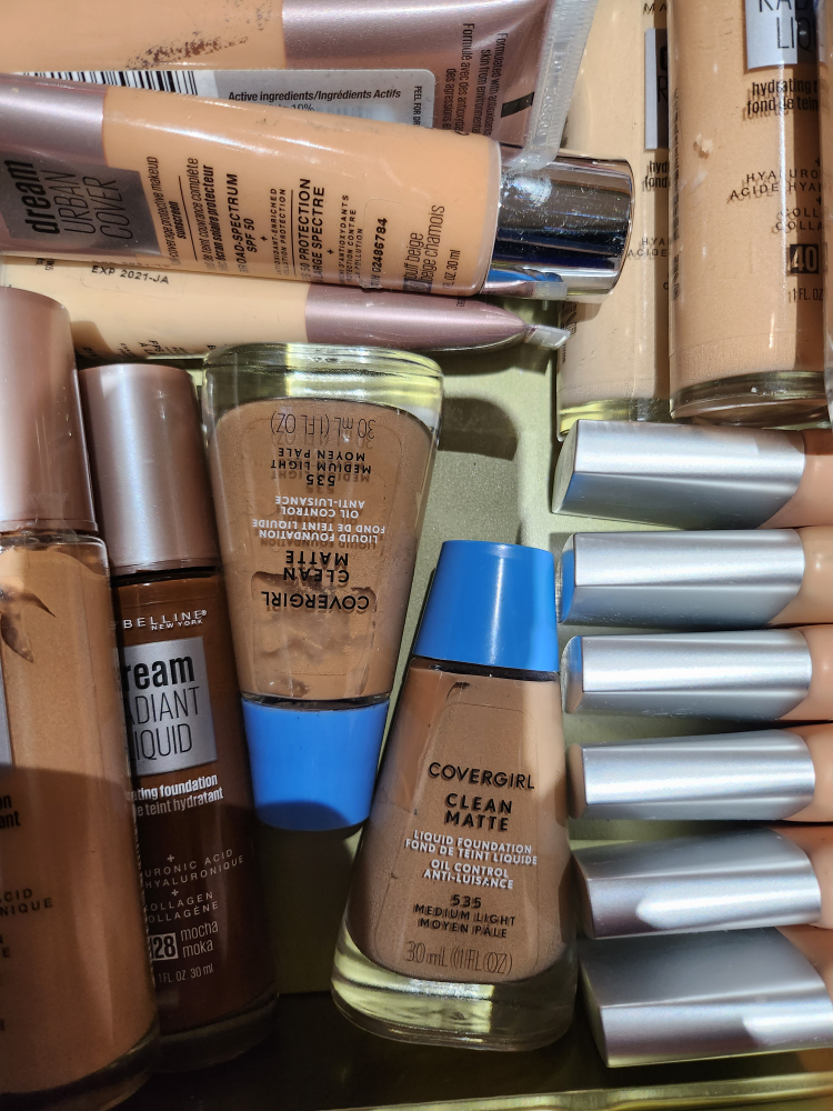 Foundation (New Unopened!) image indicator(9)