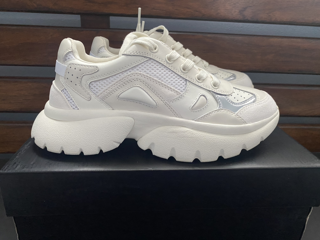 MAJE CARRE SNEAKER  **Sz 8**$275 thumbnail