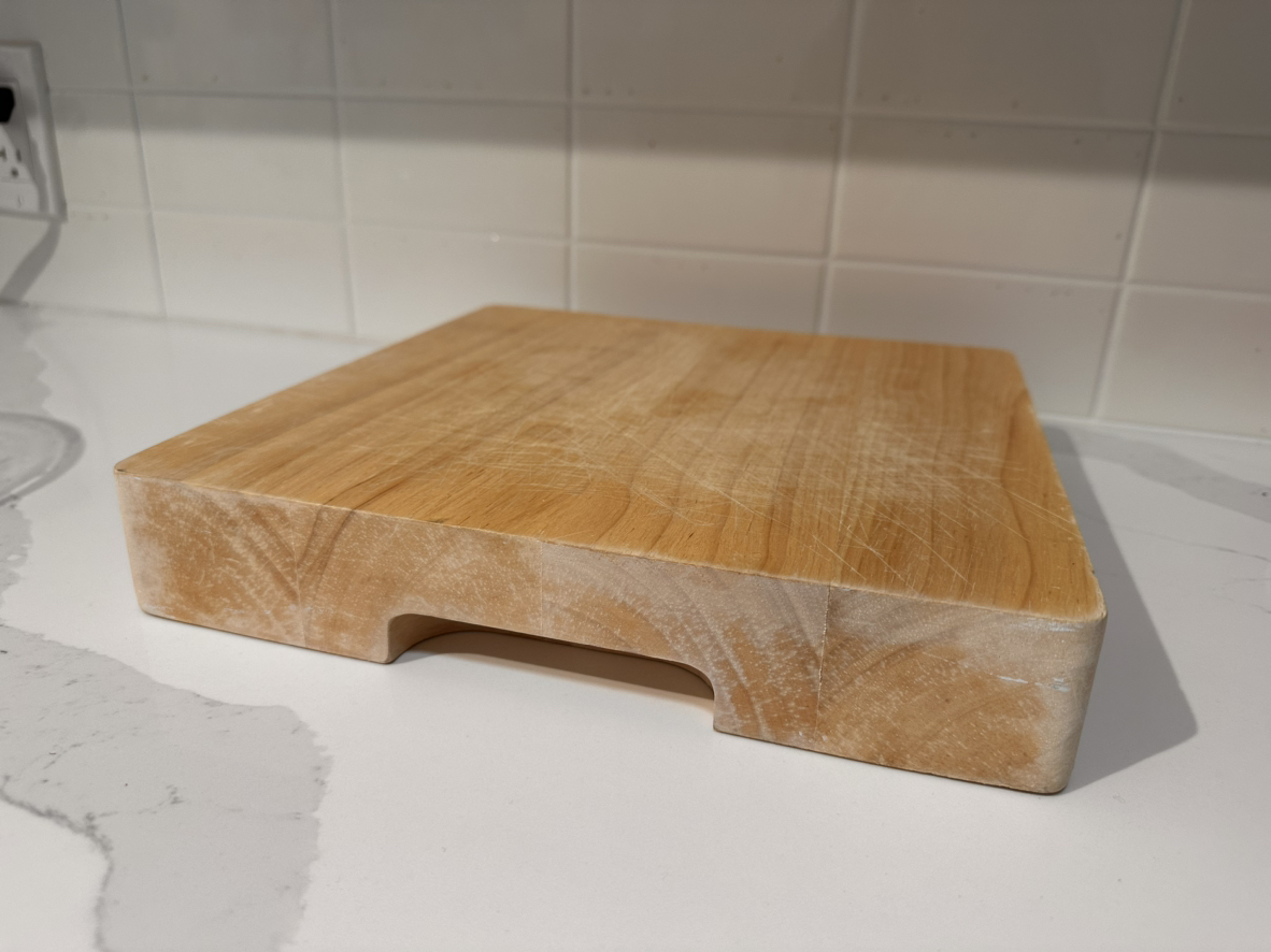 Wooden chopping board #freecycle thumbnail