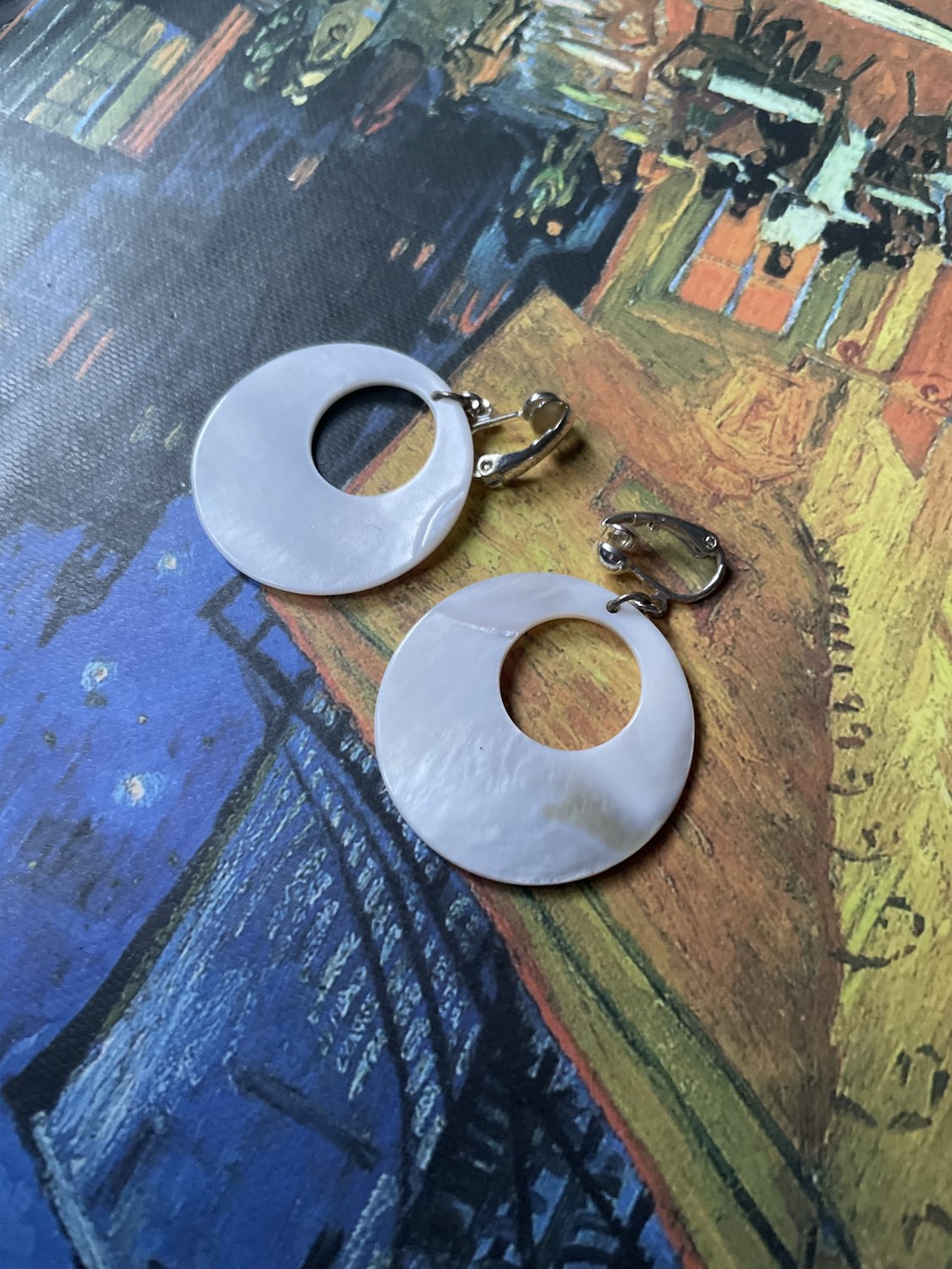 Beautiful shell earrings image indicator(2)