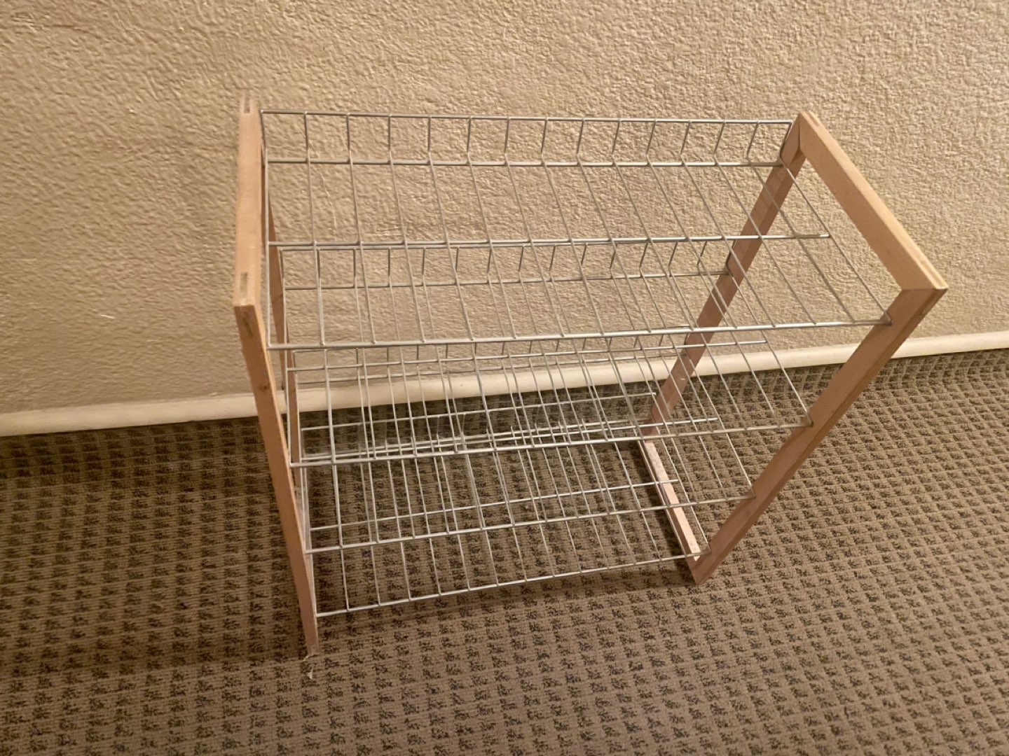 ❄️ Shoe Rack near new — PICK UP ASAP image indicator(2)