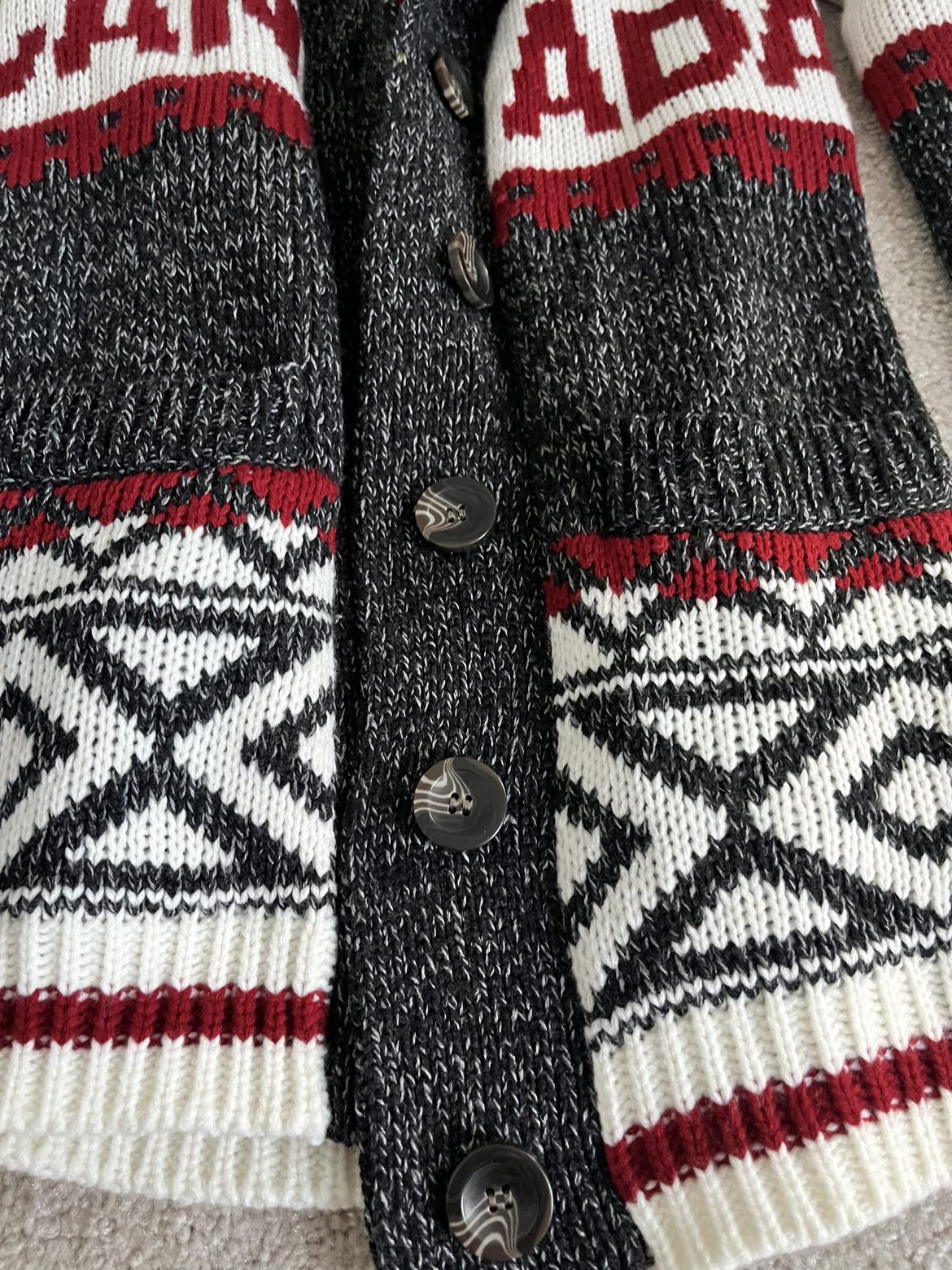 Blue Notes Canada women’s Sweater Cardigan image indicator(2)