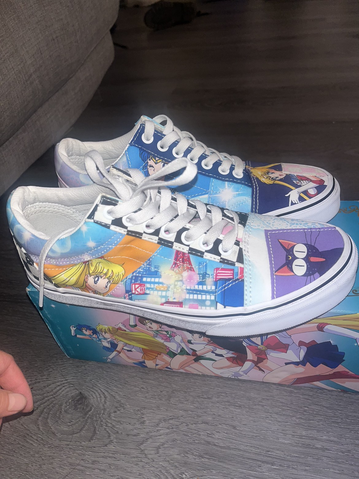 Sailor Moon Vans Size 9 Women - photo 2