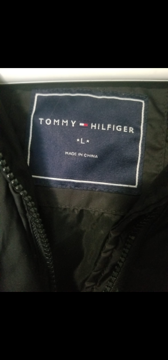 Men's Tommy hilfiger winter jacket size L image indicator(3)