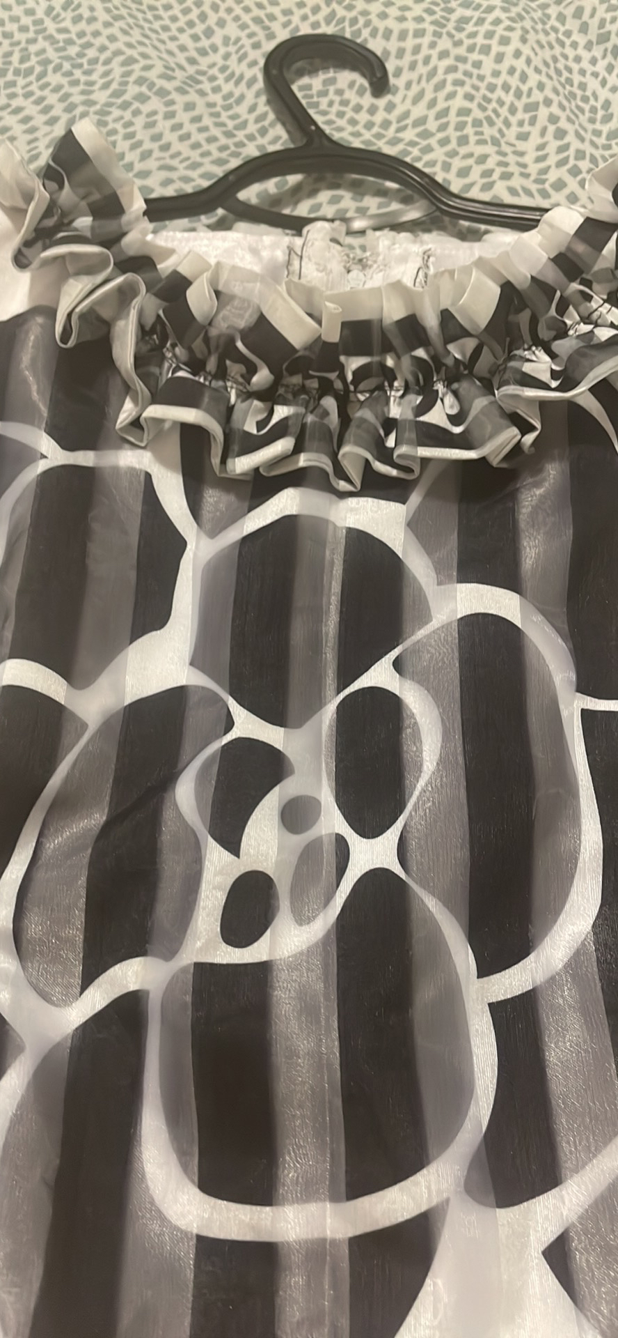 Designer blouse - black & white image indicator(3)