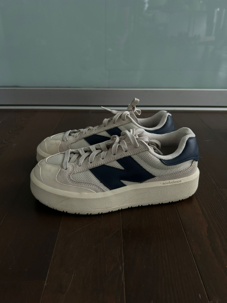 New Balance size 7.5 thumbnail