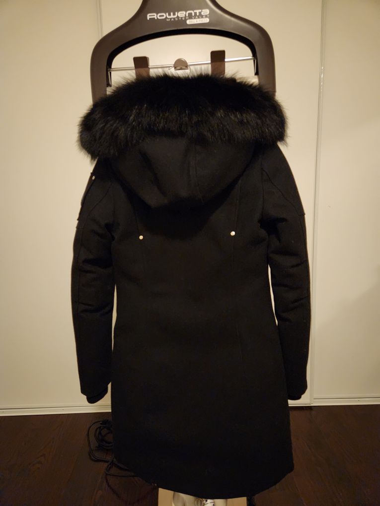 Moose Knuckles Limited Edition Wool Parka Women image indicator(3)