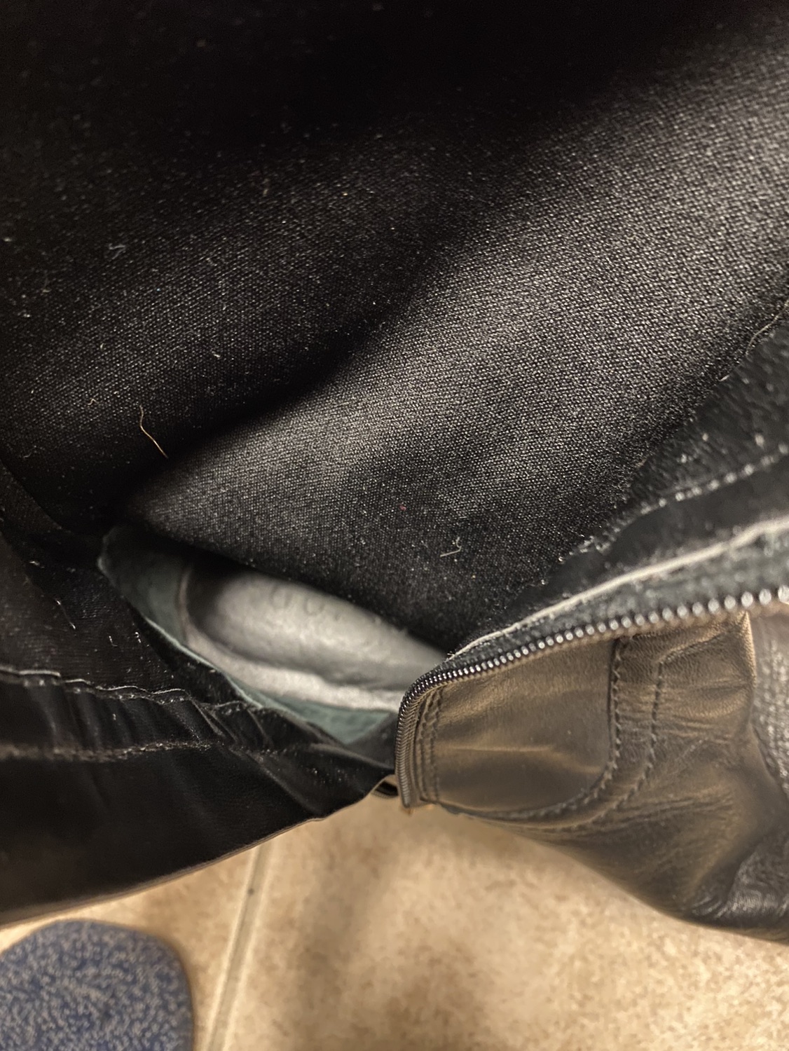 Guess Women’s Black Leather Boots Size 8.5 image indicator(8)