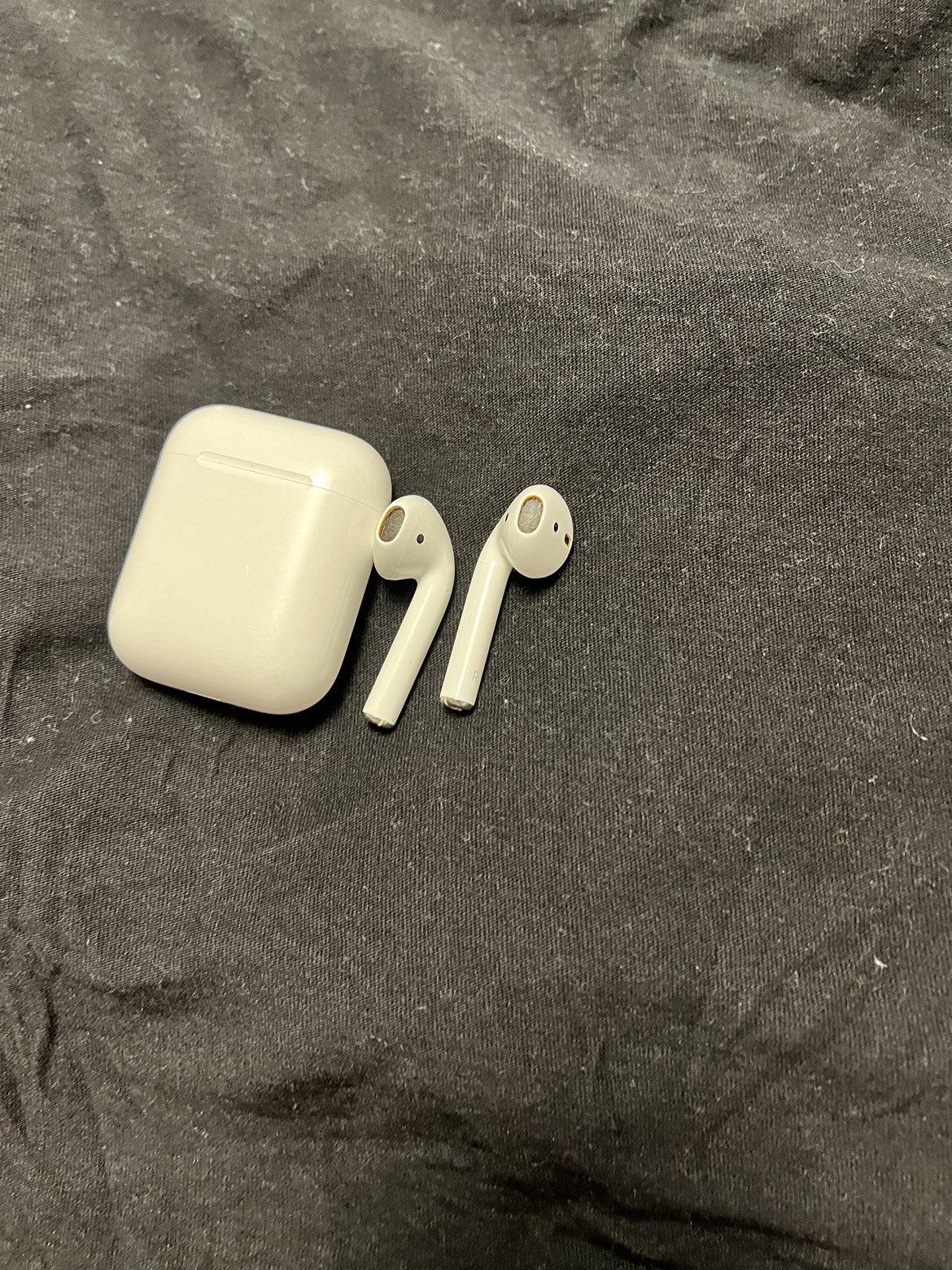 AirPod gen 2