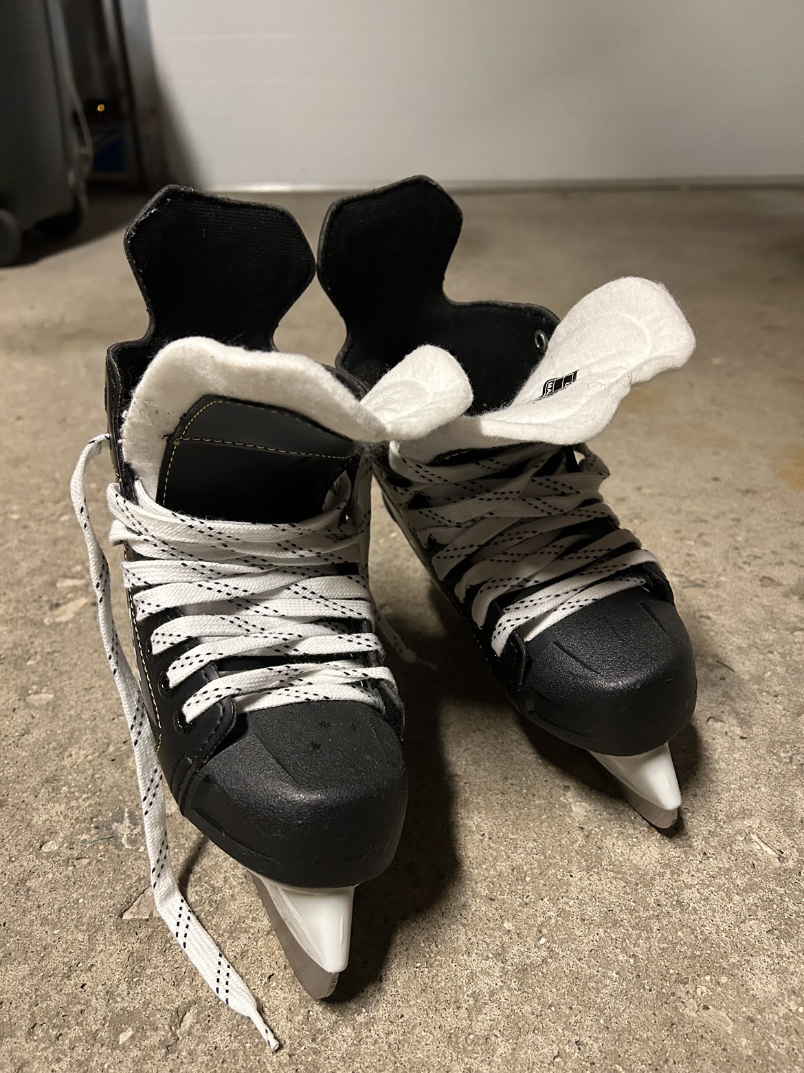 Hockey Skates - photo 2